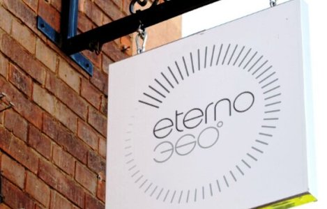 Eterno 360 Clinic sign